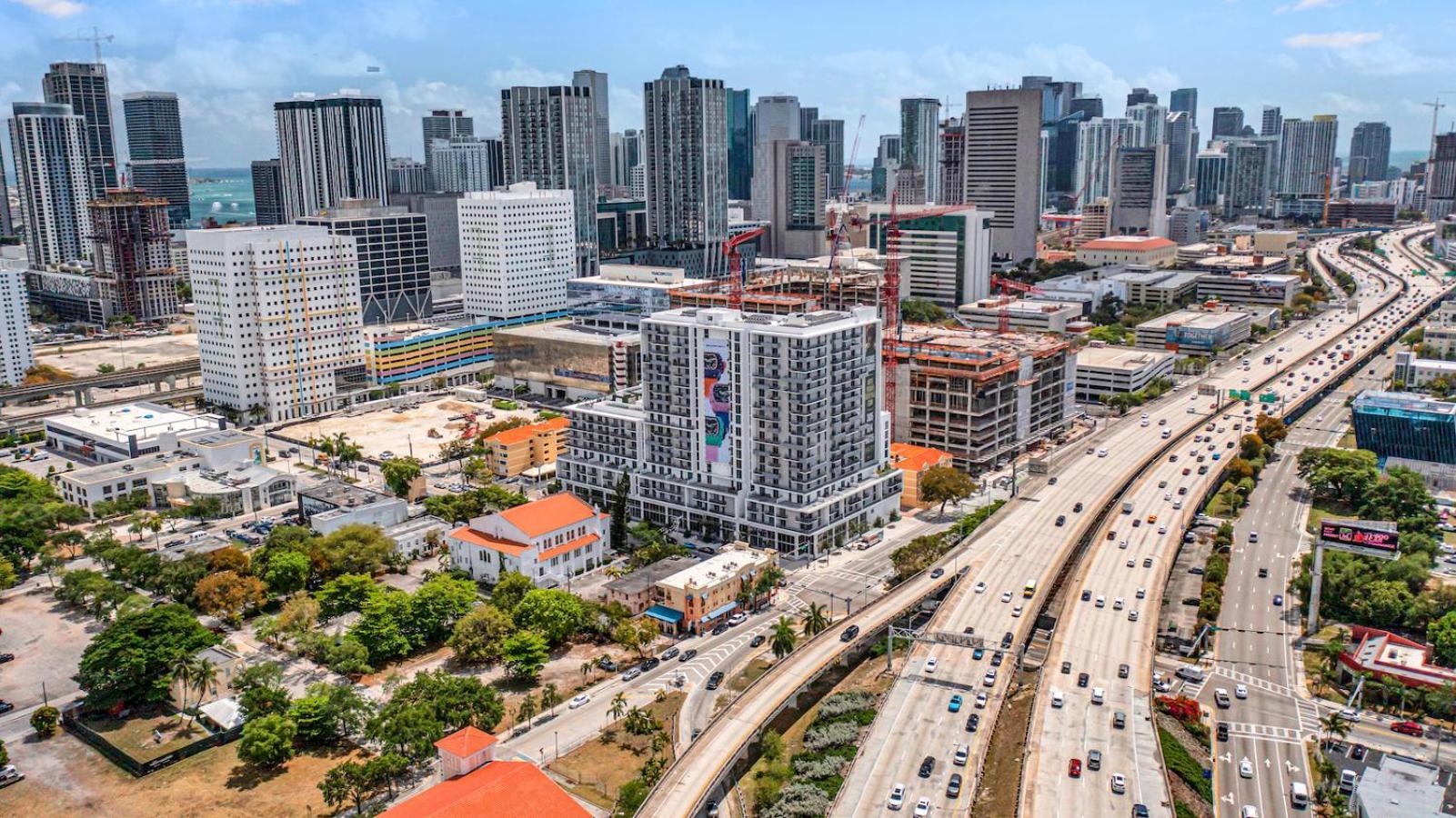 Modern Unit In Downtown Miami With Free Parking Apartment Exterior photo