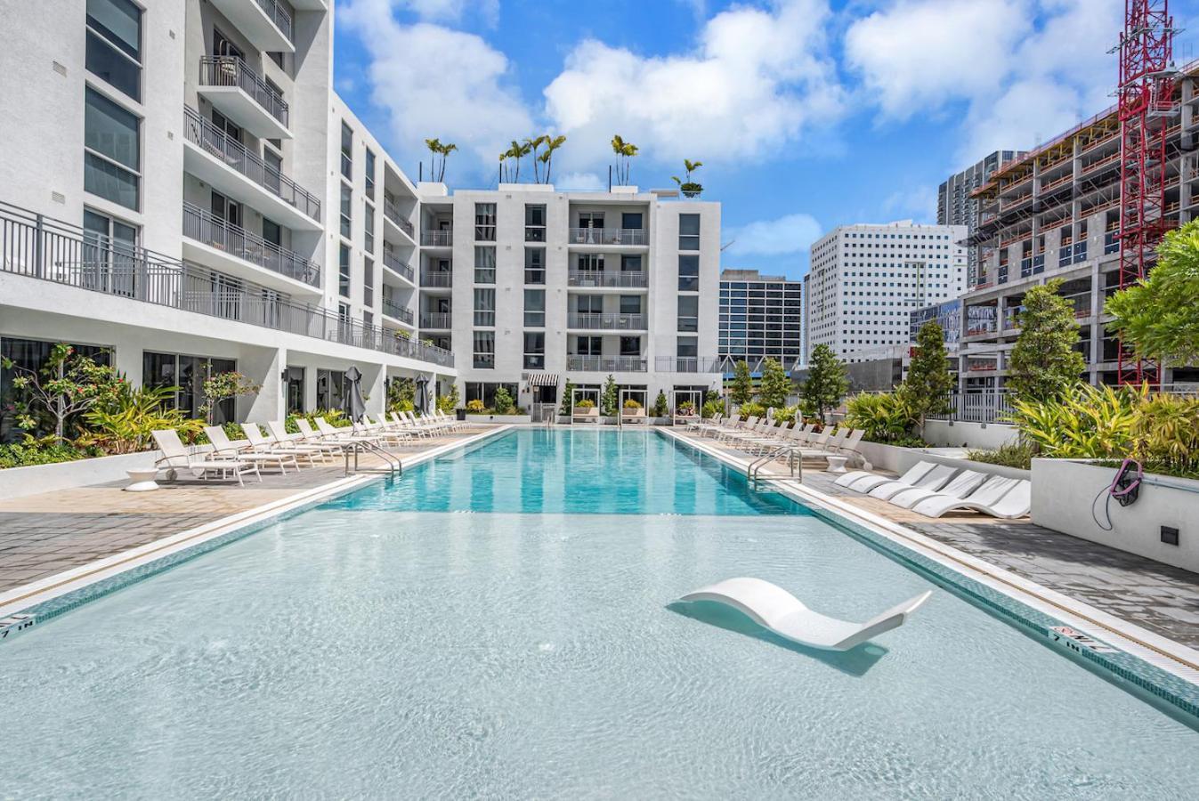 Modern Unit In Downtown Miami With Free Parking Apartment Exterior photo