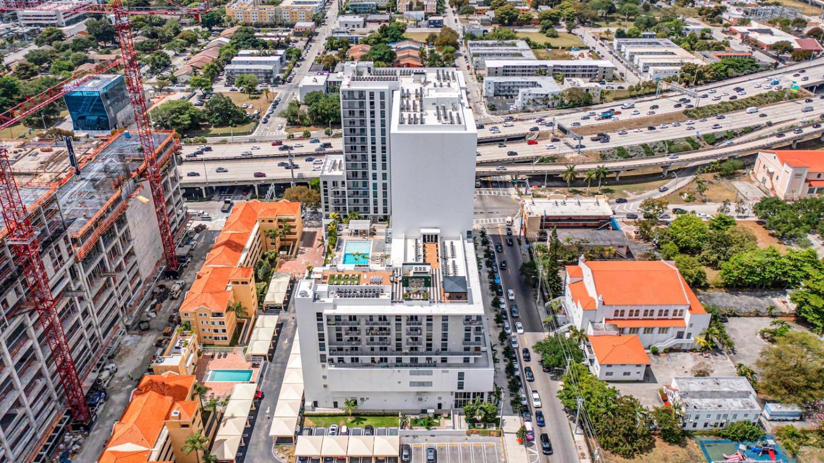 Modern Unit In Downtown Miami With Free Parking Apartment Exterior photo