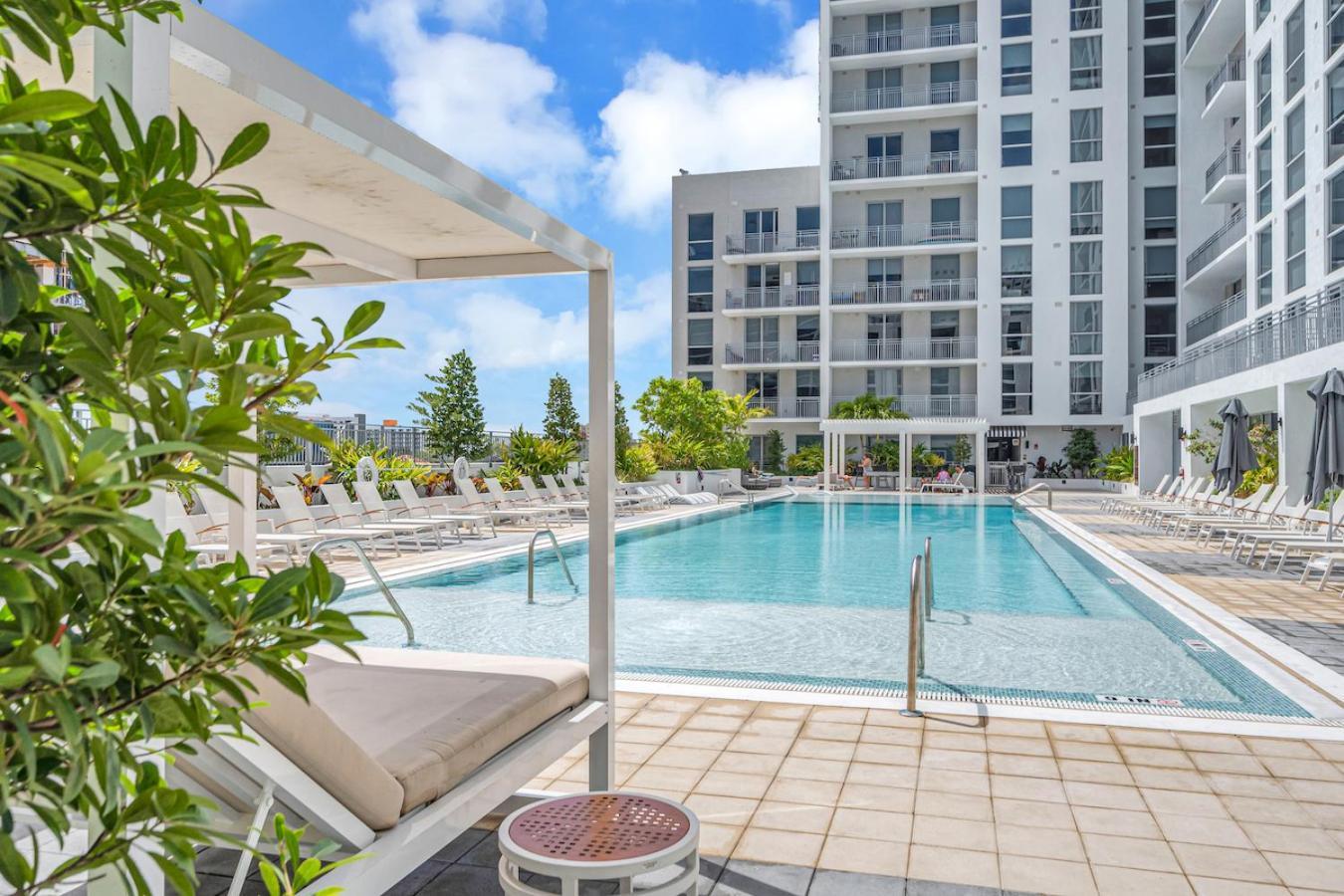 Modern Unit In Downtown Miami With Free Parking Apartment Exterior photo